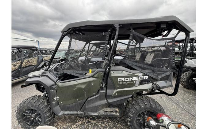 2025 Honda Pioneer 700-4 Deluxe