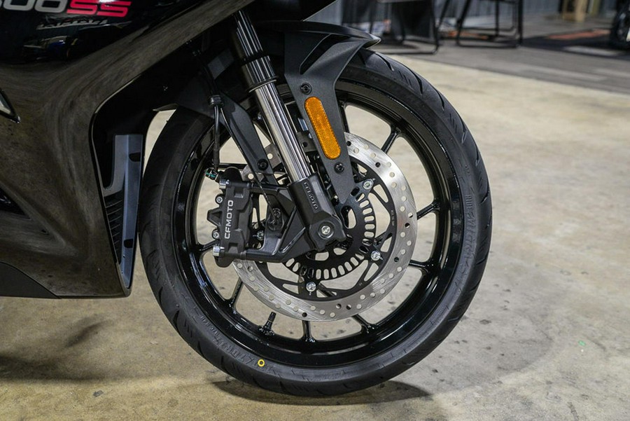 2025 CFMOTO 300SS