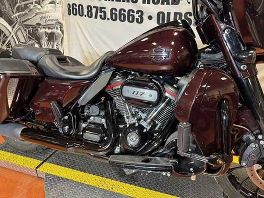 2019 Harley-Davidson CVO™ Street Glide®