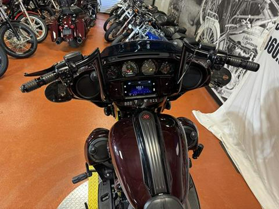 2019 Harley-Davidson CVO™ Street Glide®