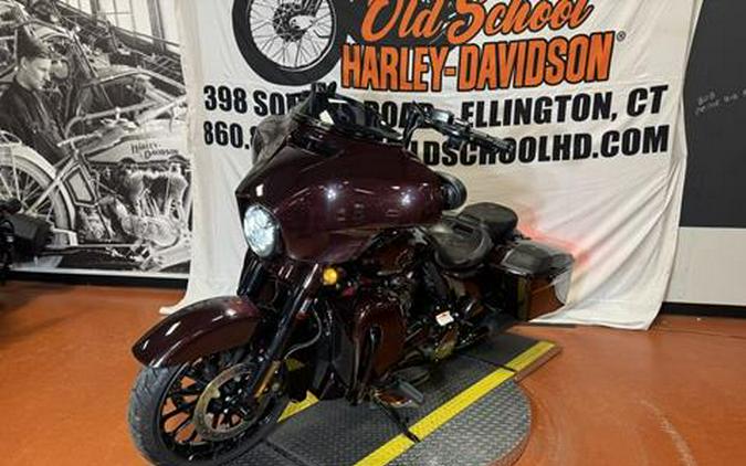 2019 Harley-Davidson CVO™ Street Glide®