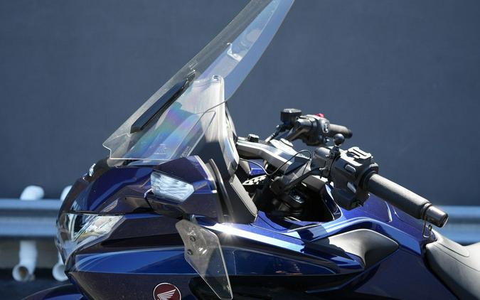 2018 Honda Gold Wing Tour Automatic DCT Pearl Hawkseye Blue