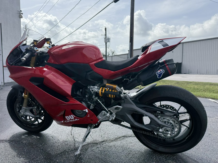 2025 Ducati Panigale V2S - 01093C