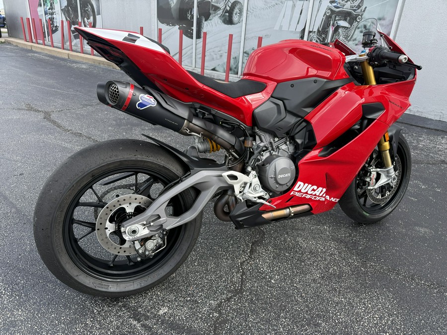 2025 Ducati Panigale V2S - 01093C