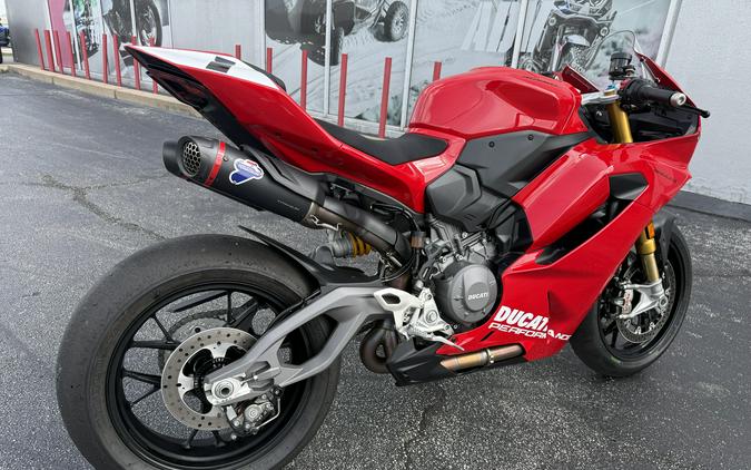 2025 Ducati Panigale V2S - 01093C
