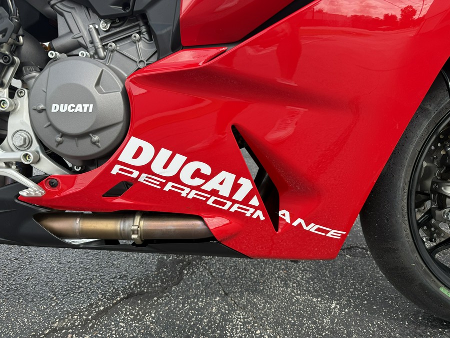 2025 Ducati Panigale V2S - 01093C