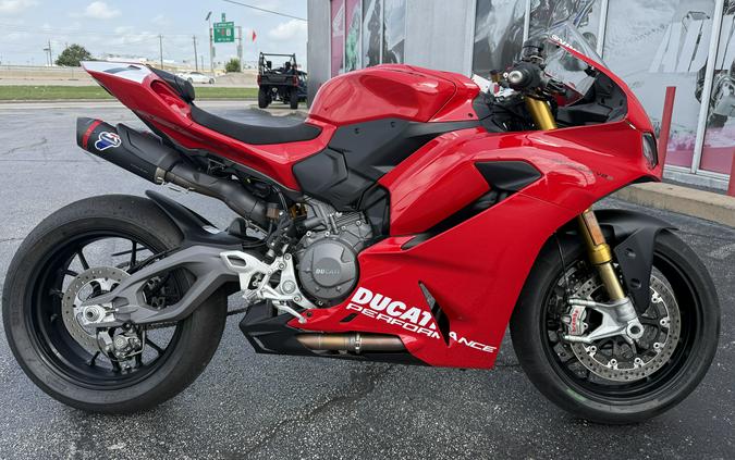 2025 Ducati Panigale V2S - 01093C