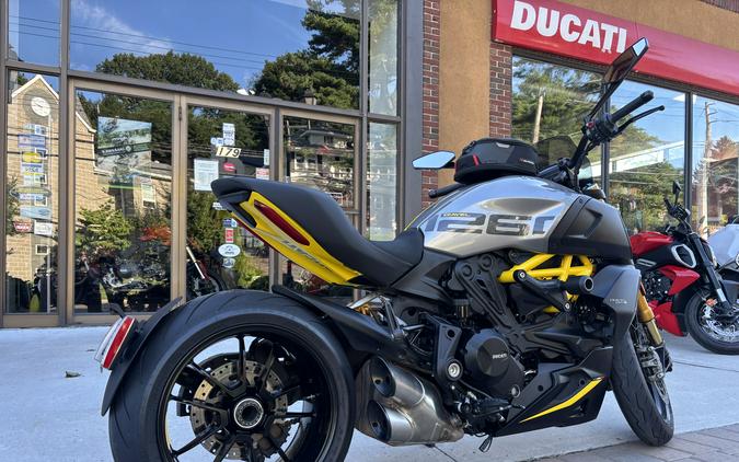 2022 Ducati Diavel 1260 S Black and Steel - 3800U