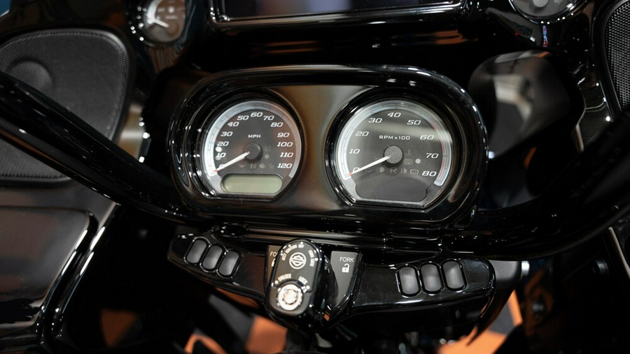 2023 Harley-Davidson Road Glide Limited Grand American Touring FLTRK