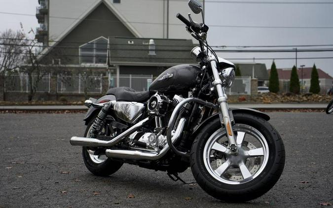2016 Harley-Davidson® XL1200C - Sportster® 1200 Custom