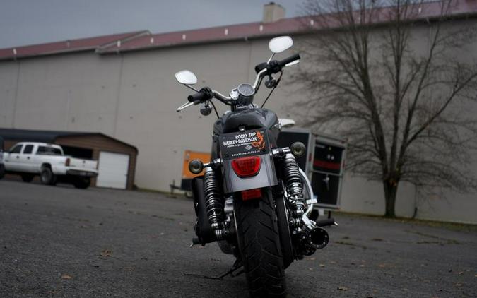 2016 Harley-Davidson® XL1200C - Sportster® 1200 Custom