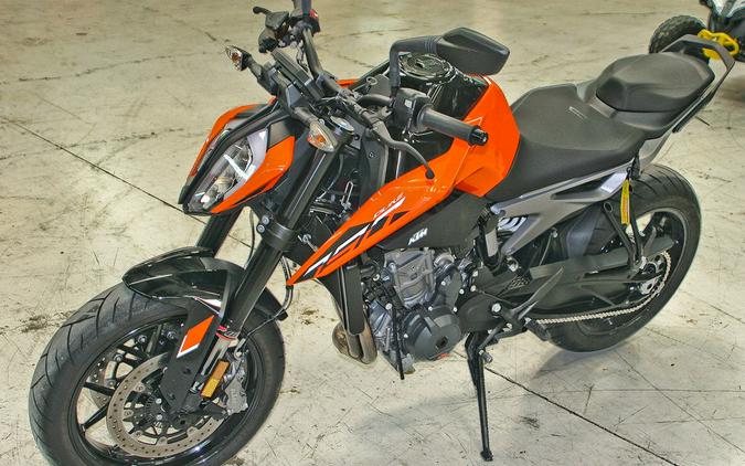2024 KTM 790 Duke