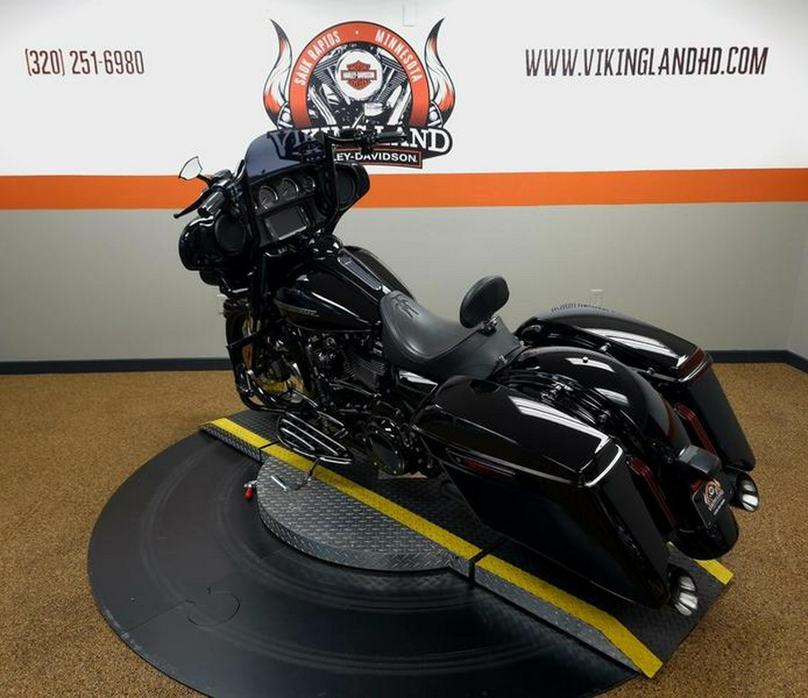 2018 Harley-Davidson® FLHXS - Street Glide® Special