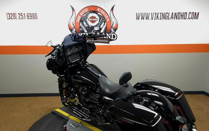 2018 Harley-Davidson® FLHXS - Street Glide® Special