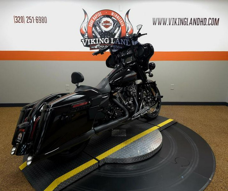 2018 Harley-Davidson® FLHXS - Street Glide® Special