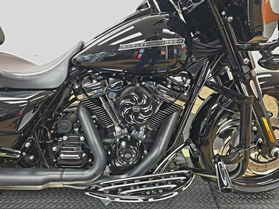 2018 Harley-Davidson® FLHXS - Street Glide® Special
