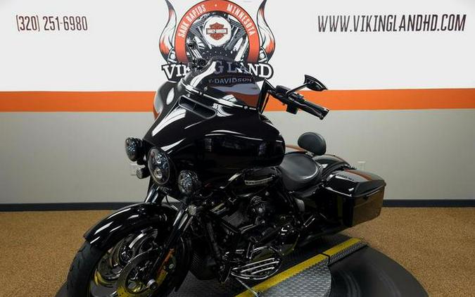 2018 Harley-Davidson® FLHXS - Street Glide® Special