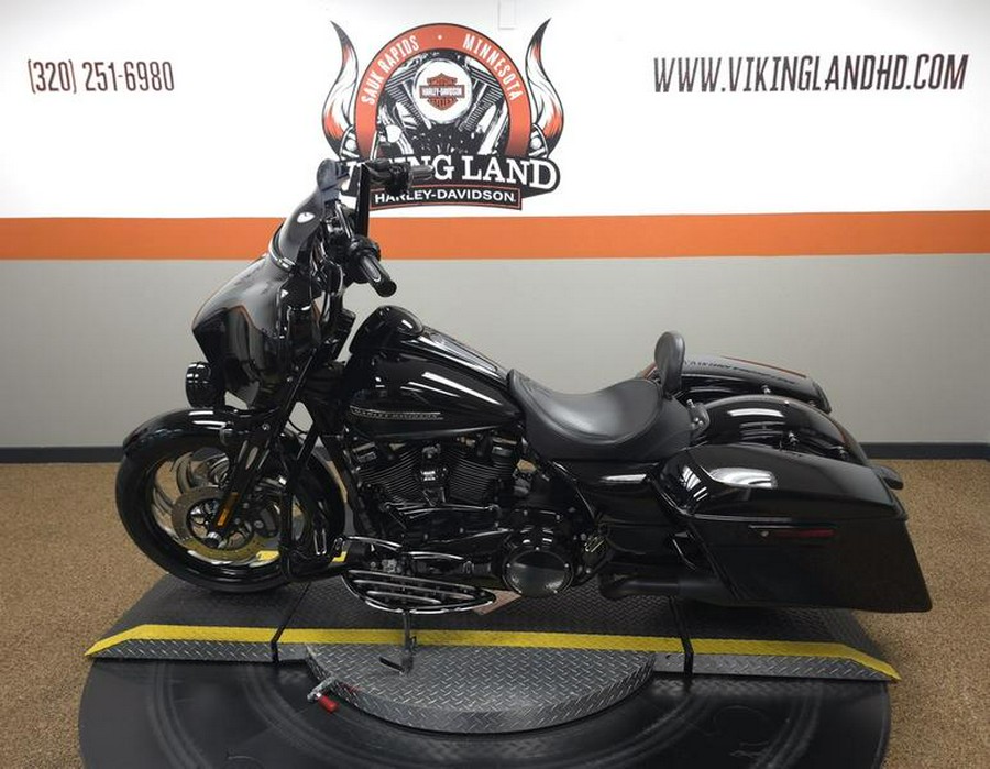 2018 Harley-Davidson® FLHXS - Street Glide® Special