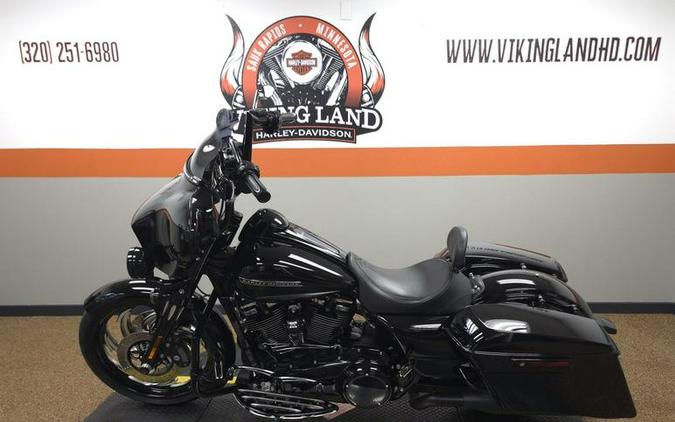 2018 Harley-Davidson® FLHXS - Street Glide® Special