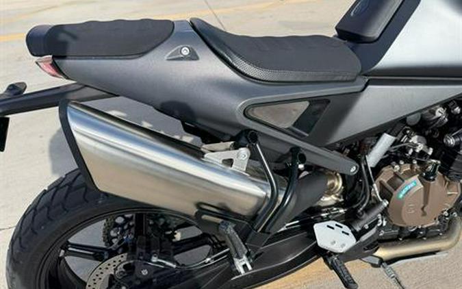 2025 Husqvarna Svartpilen 801