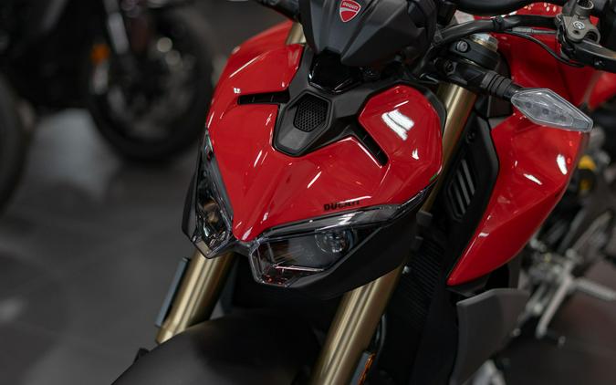 2026 Ducati Streetfighter V2