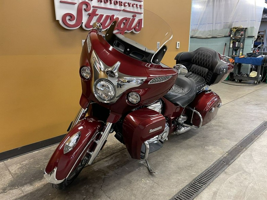 2018 Indian Motorcycle® Roadmaster® ABS Burgundy Metallic
