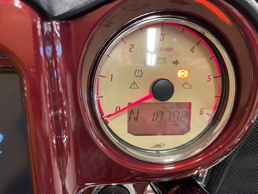 2018 Indian Motorcycle® Roadmaster® ABS Burgundy Metallic