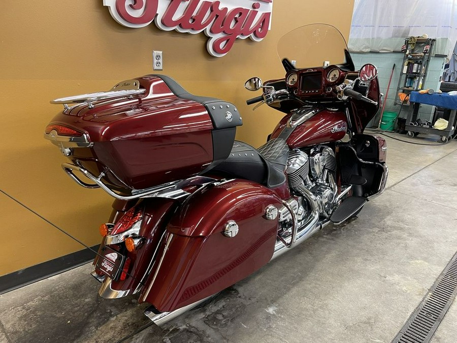 2018 Indian Motorcycle® Roadmaster® ABS Burgundy Metallic