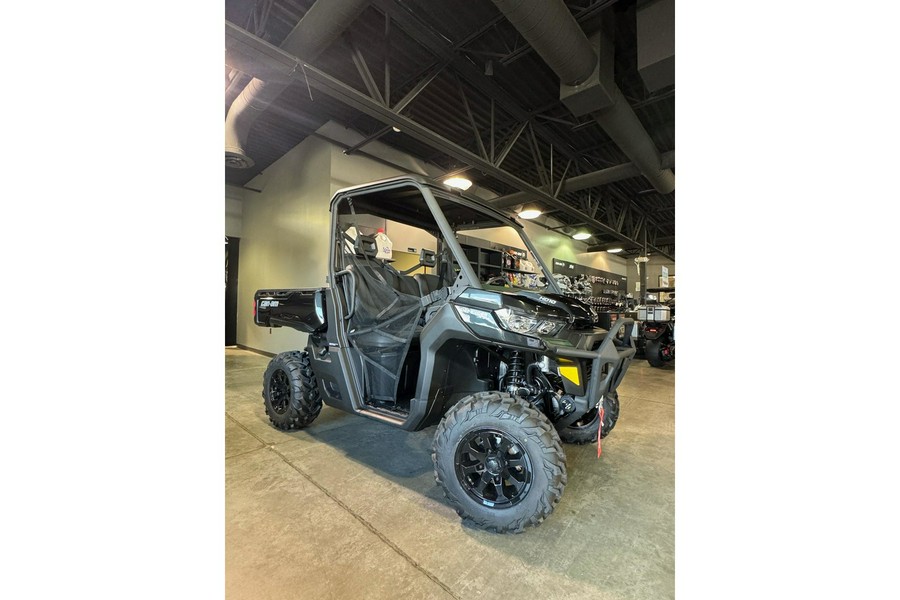 2025 Can-Am DEFENDER XT HD10