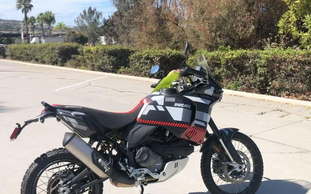 2024 Ducati DESERTX - DEMO