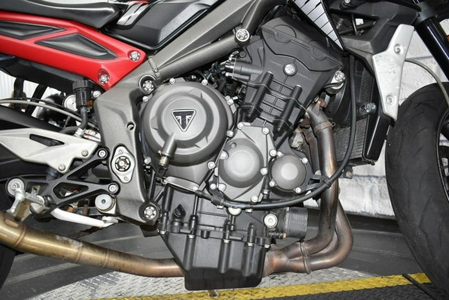 2022 Triumph Street Triple R Sapphire Black