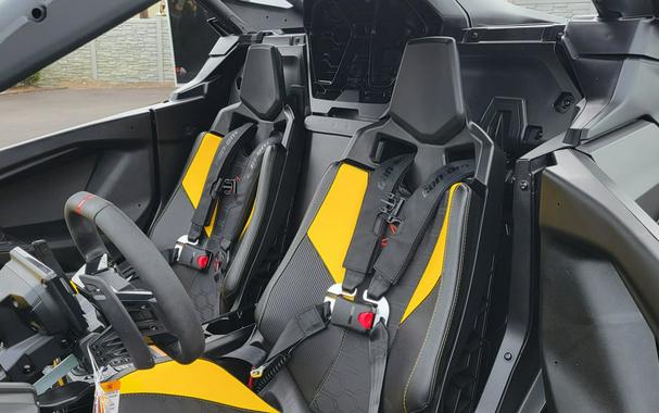 2025 Can-Am® Maverick R X RS with Smart-Shox