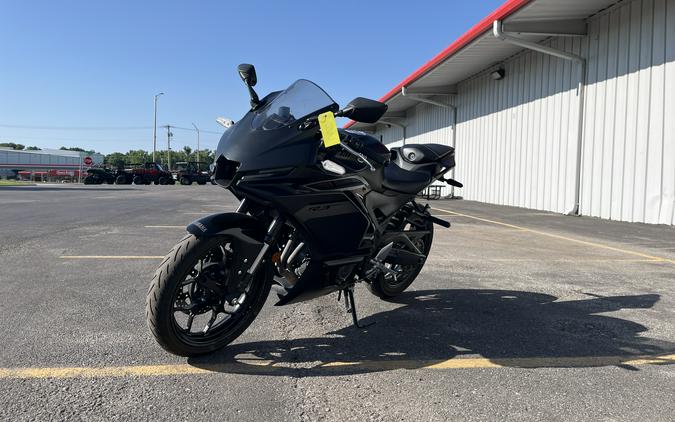 2025 Yamaha YZF R3