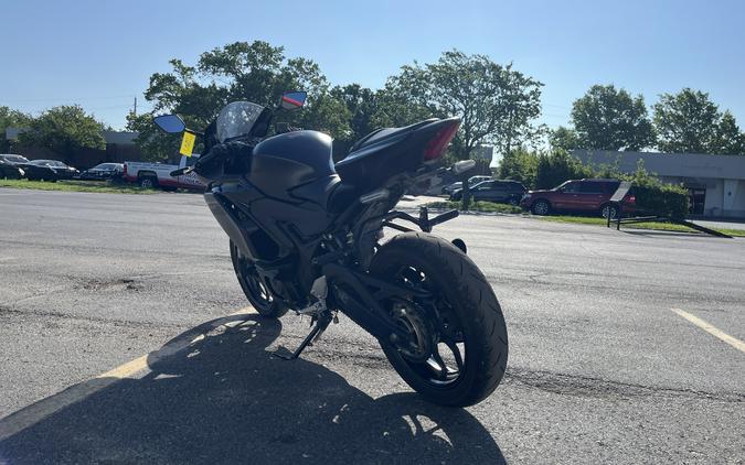 2025 Yamaha YZF R3