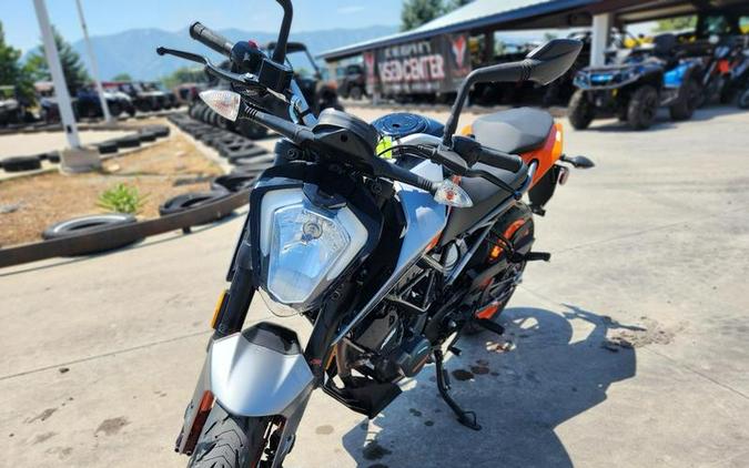 2023 KTM 200 Duke