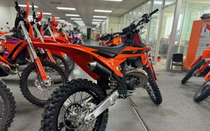 2025 KTM SX 300