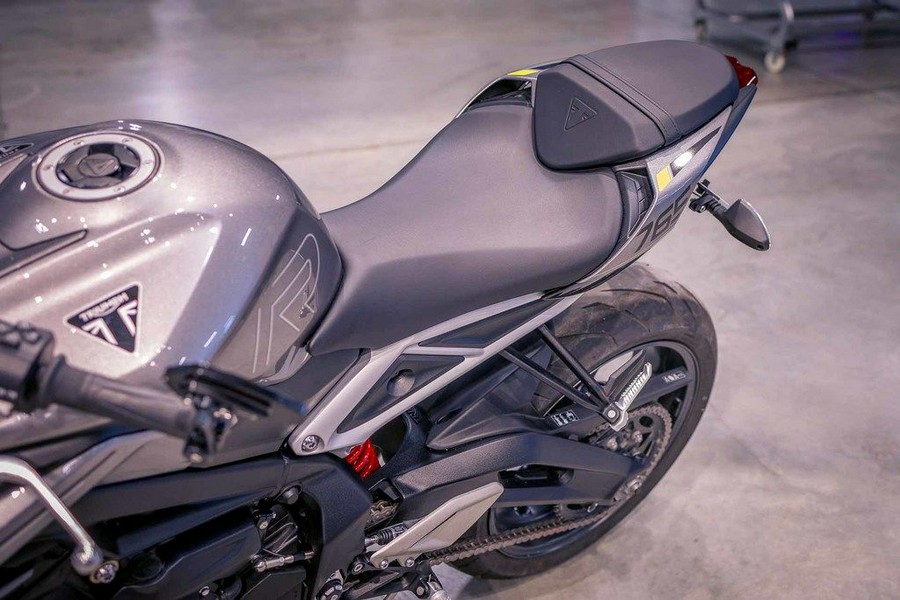 2024 Triumph Street Triple 765 R Silver Ice
