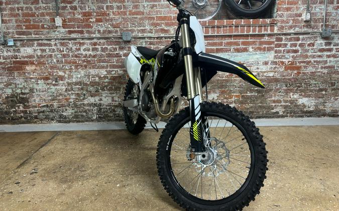2025 Triumph TF 250-X