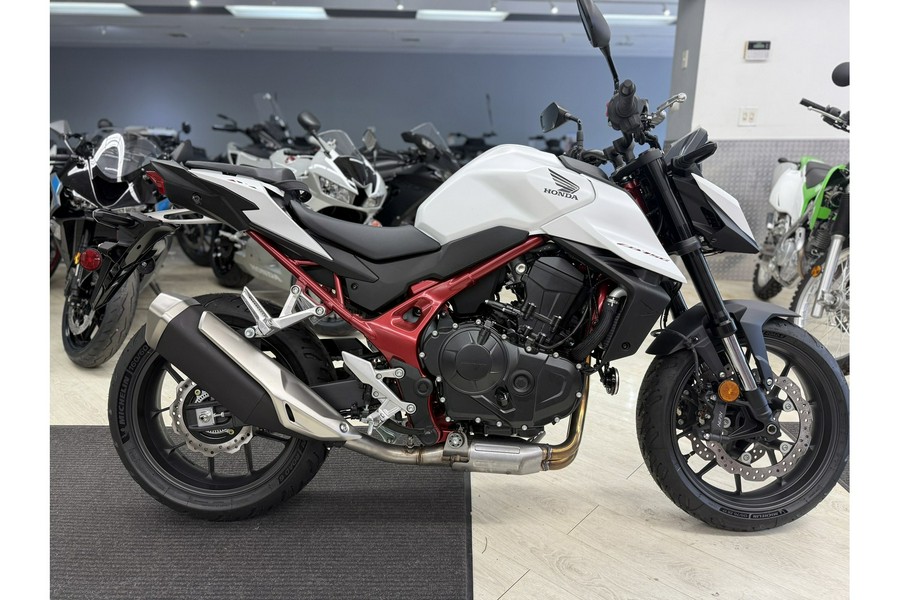 2025 CB750 Hornet - Honda