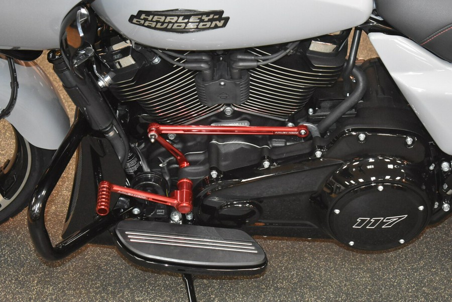 FLTRX 2025 Road Glide™