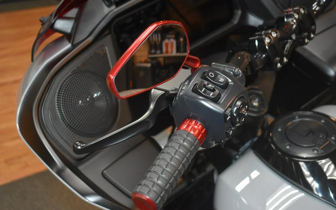 FLTRX 2025 Road Glide™