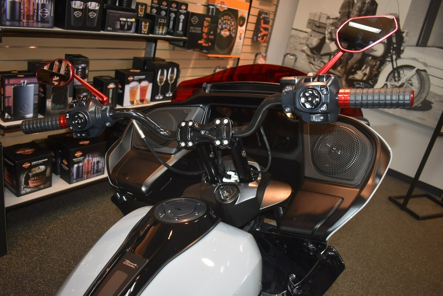 FLTRX 2025 Road Glide™