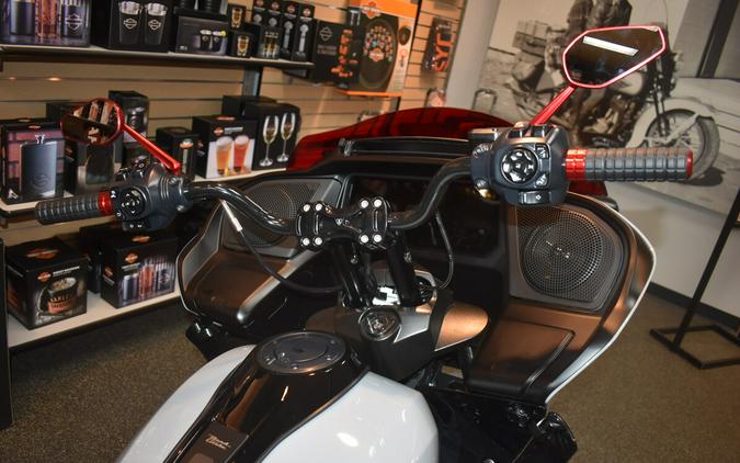 FLTRX 2025 Road Glide™