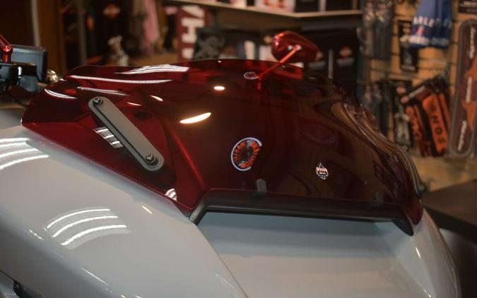 FLTRX 2025 Road Glide™