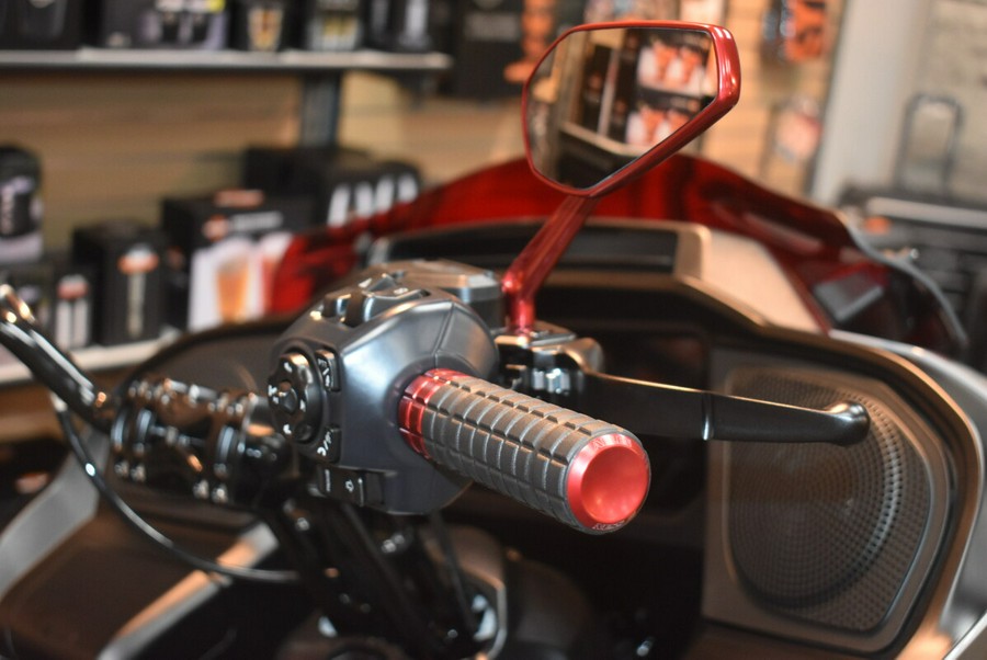 FLTRX 2025 Road Glide™