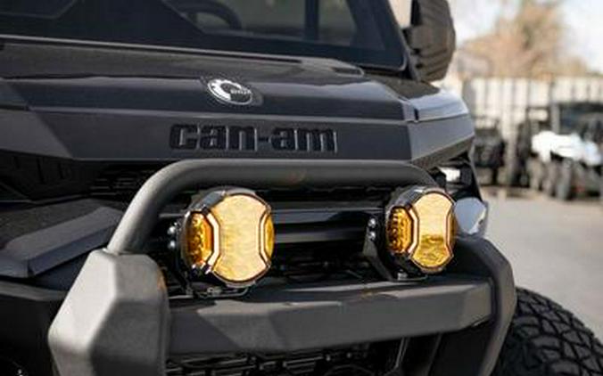 2026 Can-Am® Defender MAX XT CAB HD11 With 10.25 in.display
