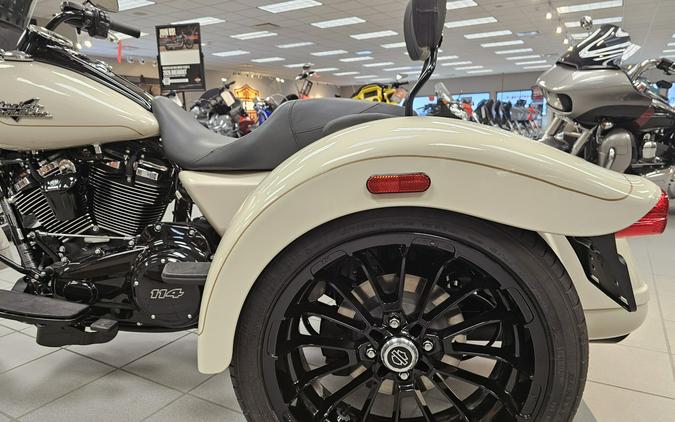 FLRT 2023 Freewheeler®