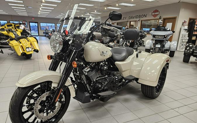 FLRT 2023 Freewheeler®