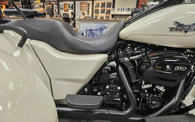 FLRT 2023 Freewheeler®