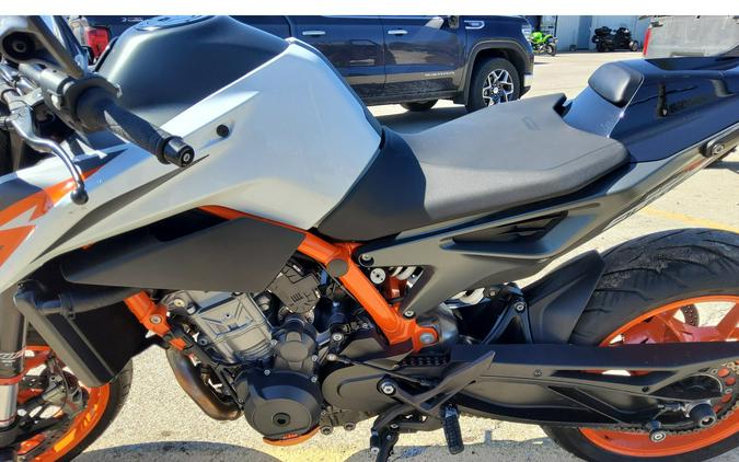 2020 KTM DUKE 890R